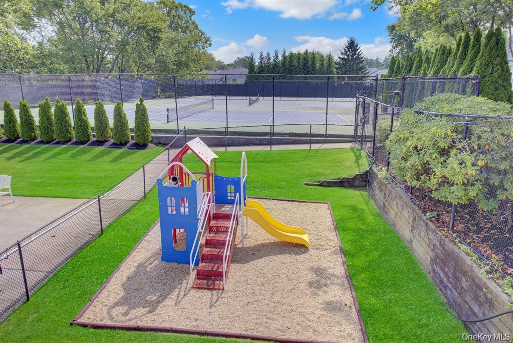 217 Windward Court N – For Sale photo 24