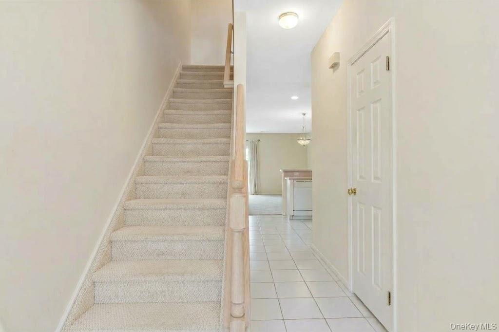 217 Windward Court N – For Sale photo 16