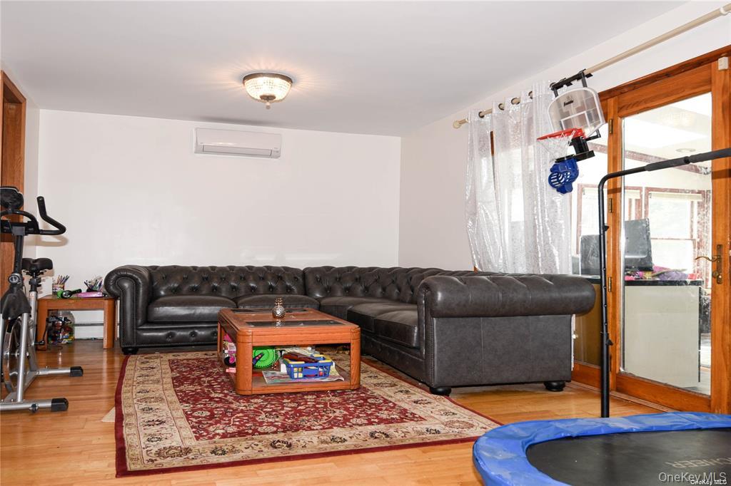 65 Sylvia Lane – For Rent photo 10
