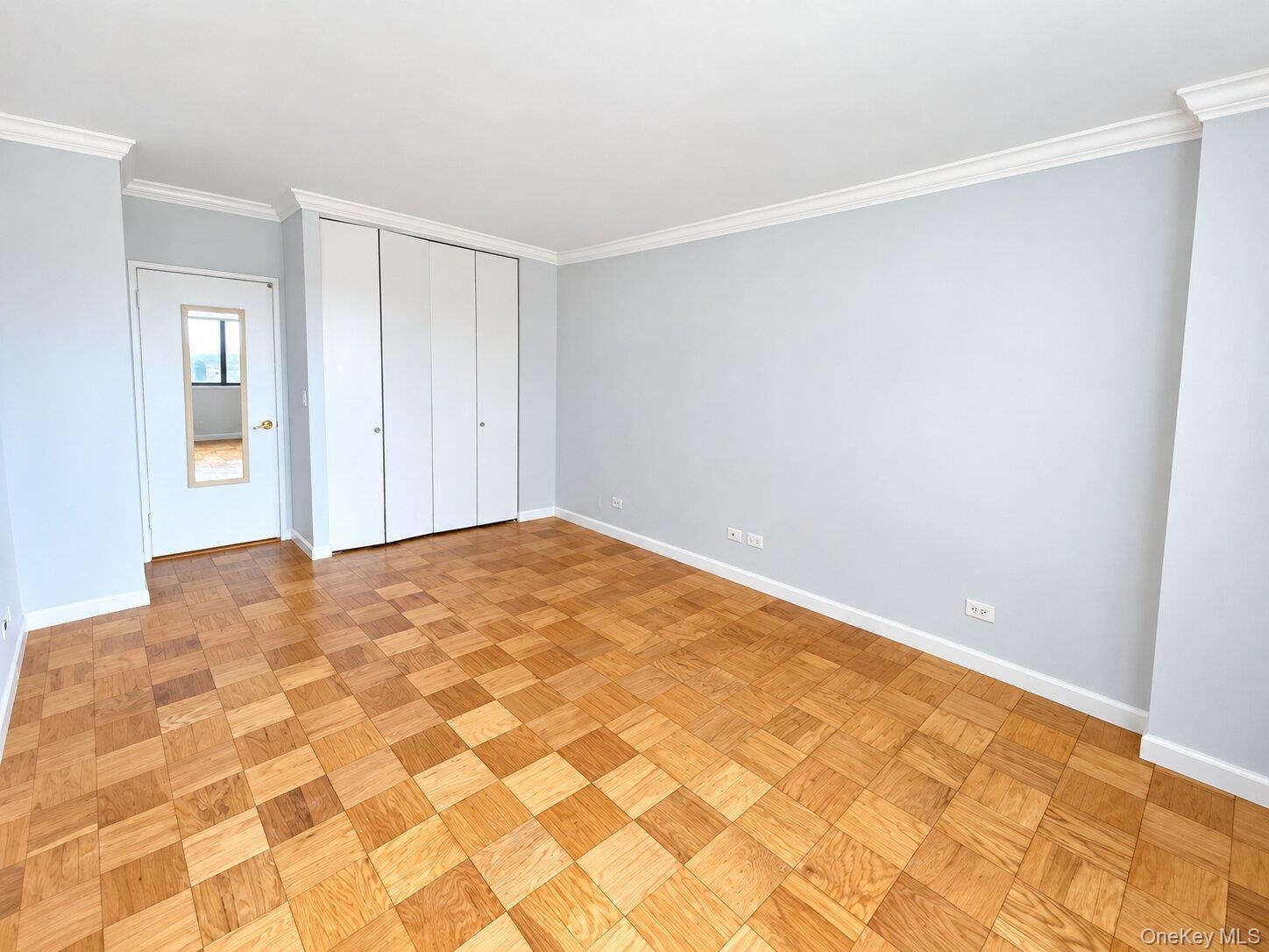 26910 Grand Central Parkway, Unit 10T photo 10