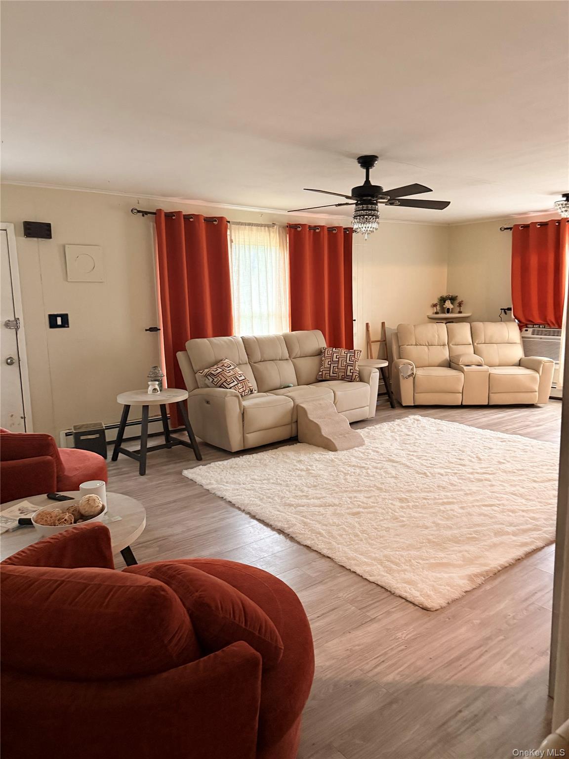 5 Ivy Road S – For Rent photo 2