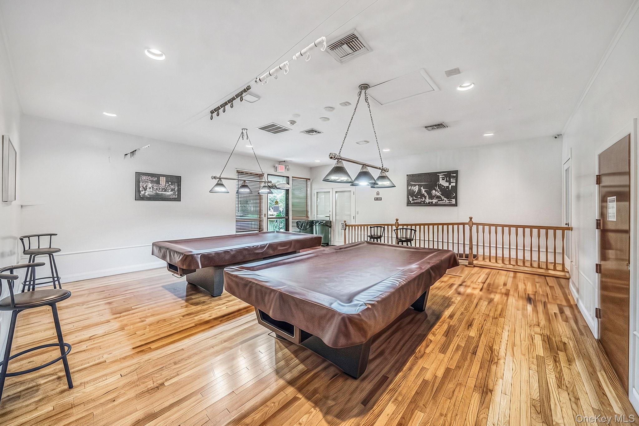 415 Clubhouse Court, Unit 51 photo 23