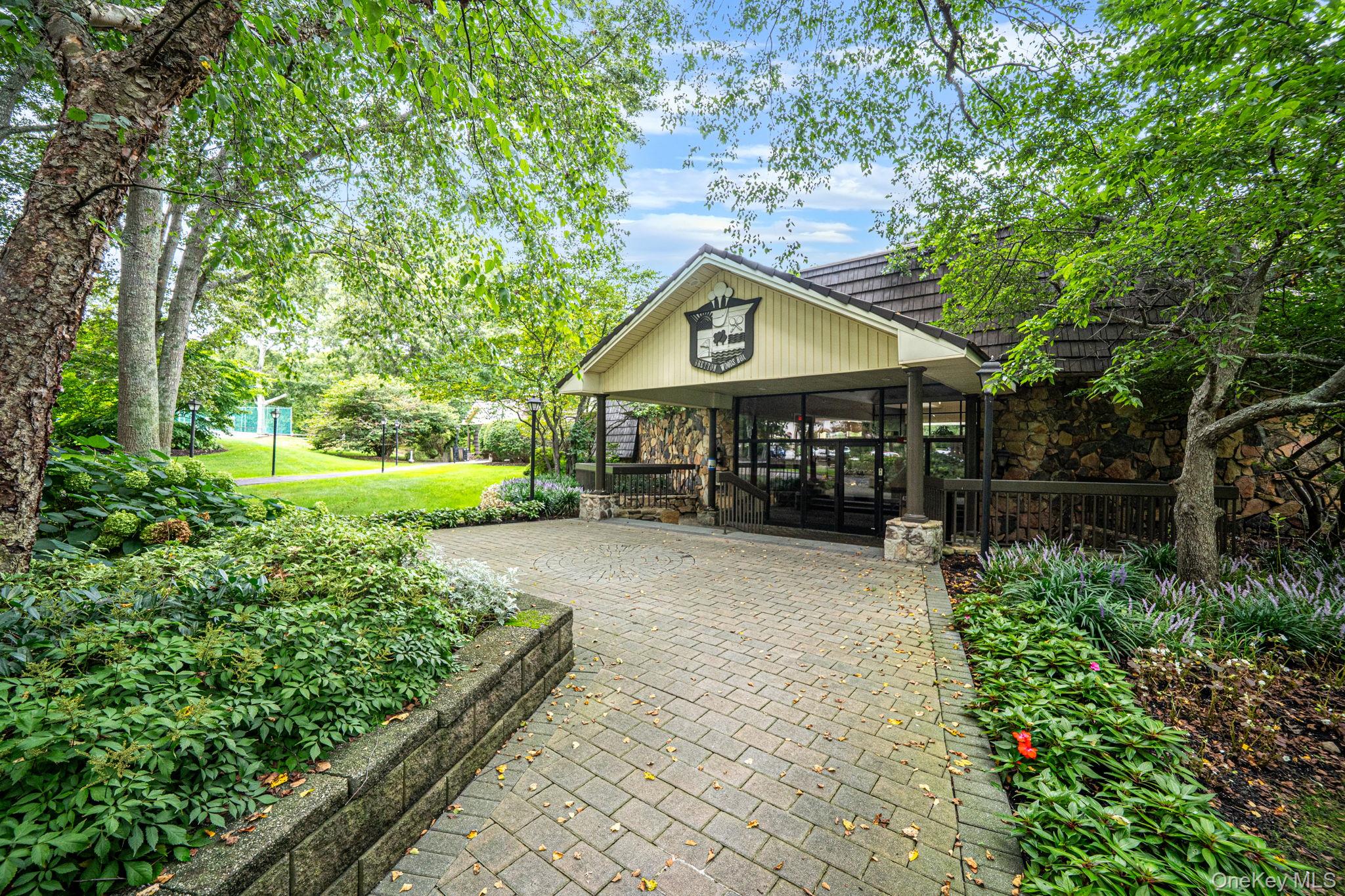 415 Clubhouse Court, Unit 51 photo 20