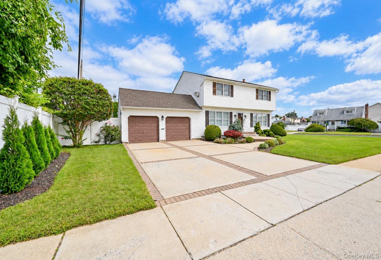 371 N Iowa Avenue – For Sale photo 2