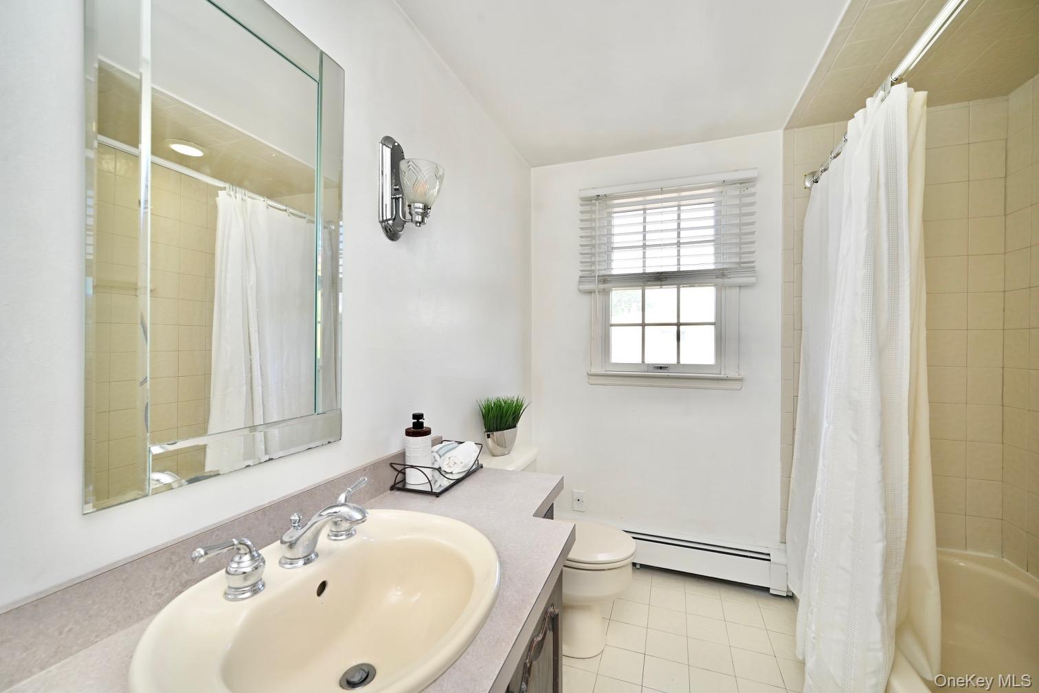 371 N Iowa Avenue – For Sale photo 18