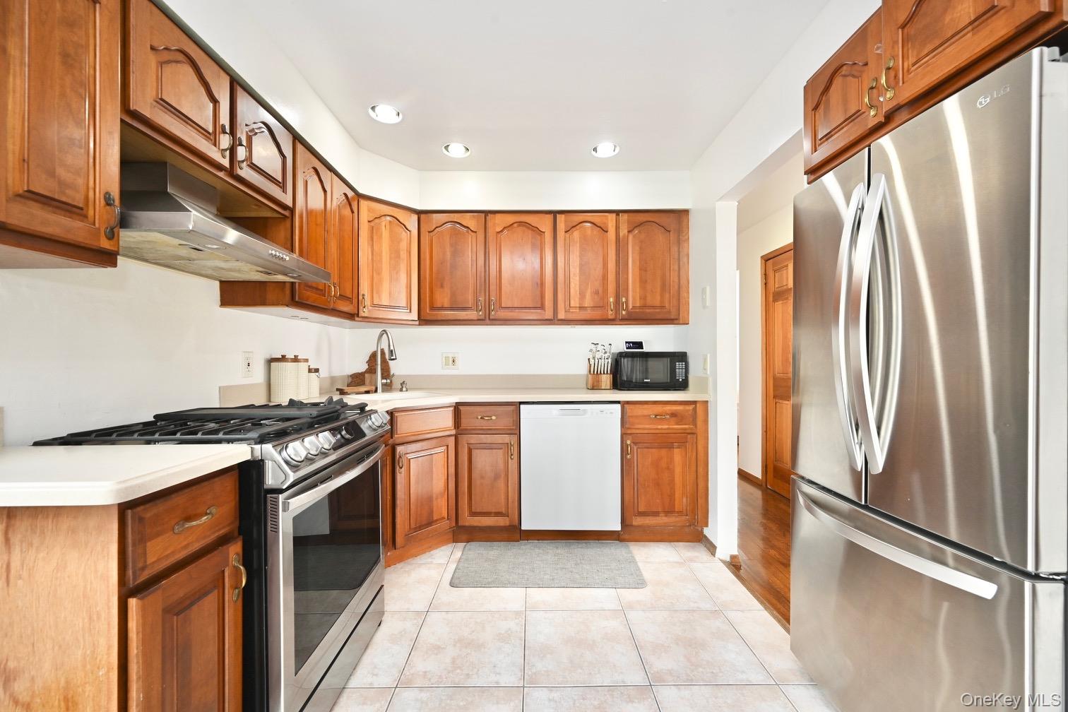 371 N Iowa Avenue – For Sale photo 10