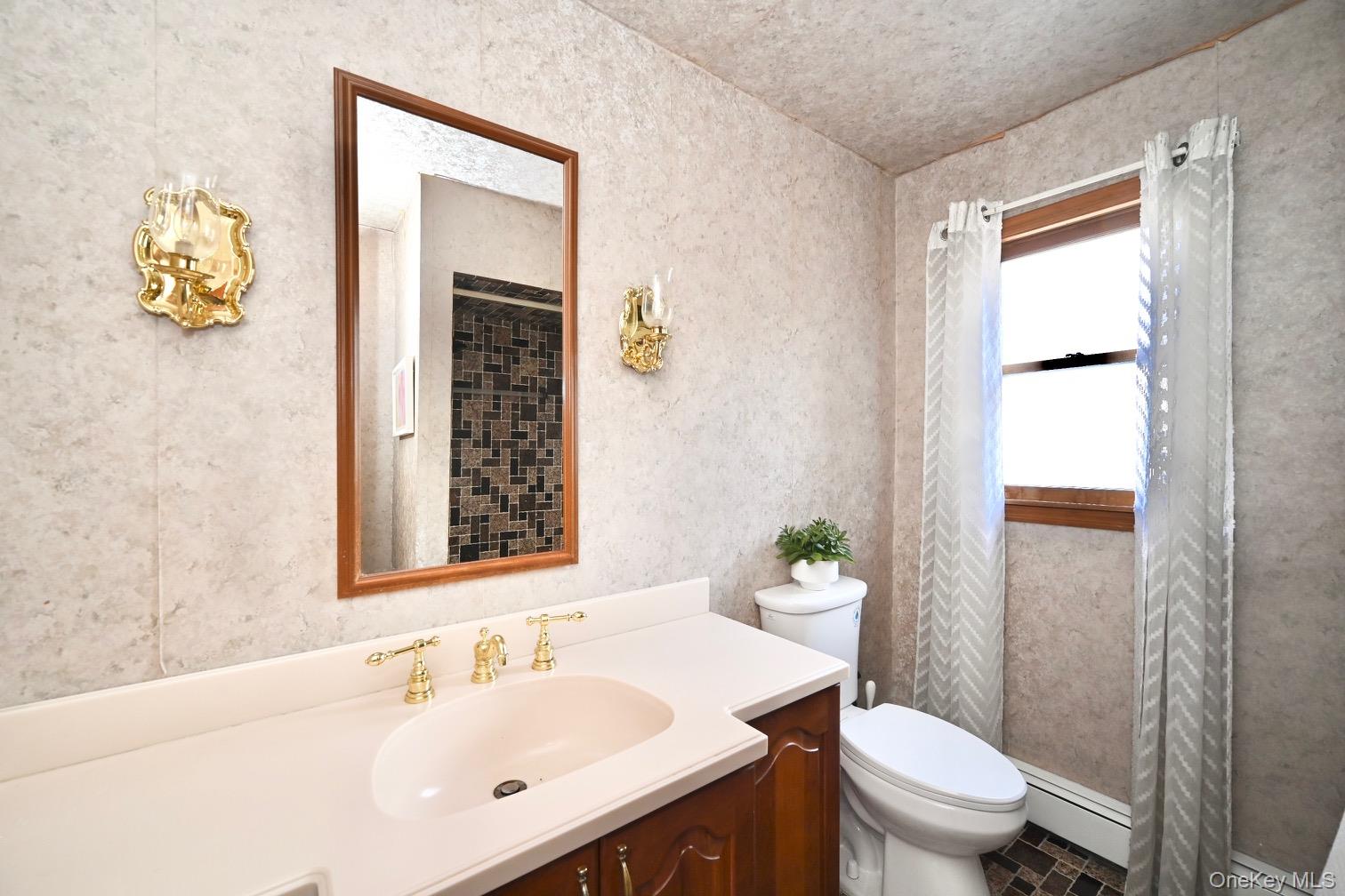 371 N Iowa Avenue – For Sale photo 13