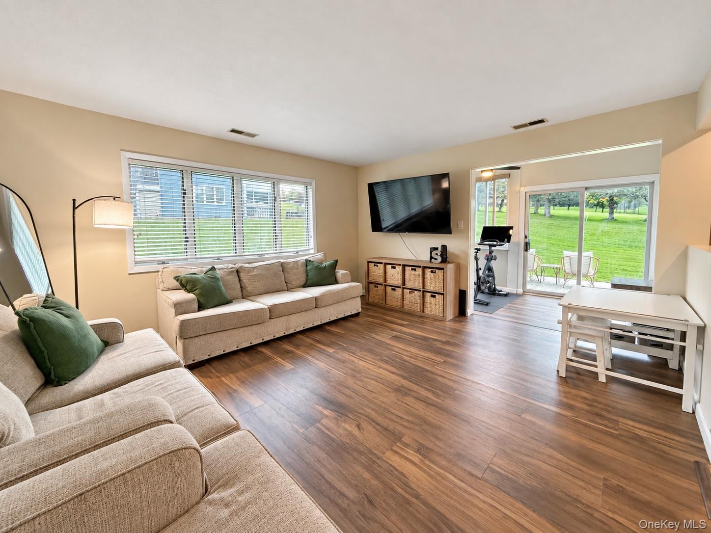 432 Villa Roma Road, Unit 2A photo 8