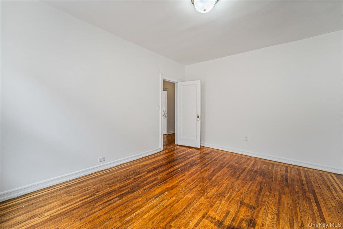 2186 Cruger Avenue, Unit 4B photo 14