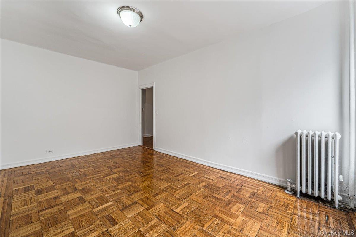 2186 Cruger Avenue, Unit 4B photo 12