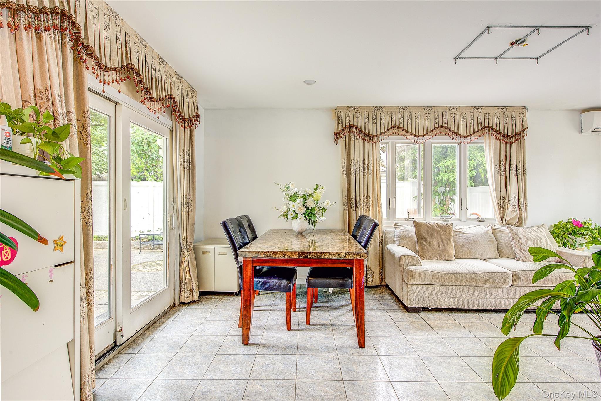 10 Belmont Circle – For Sale photo 6