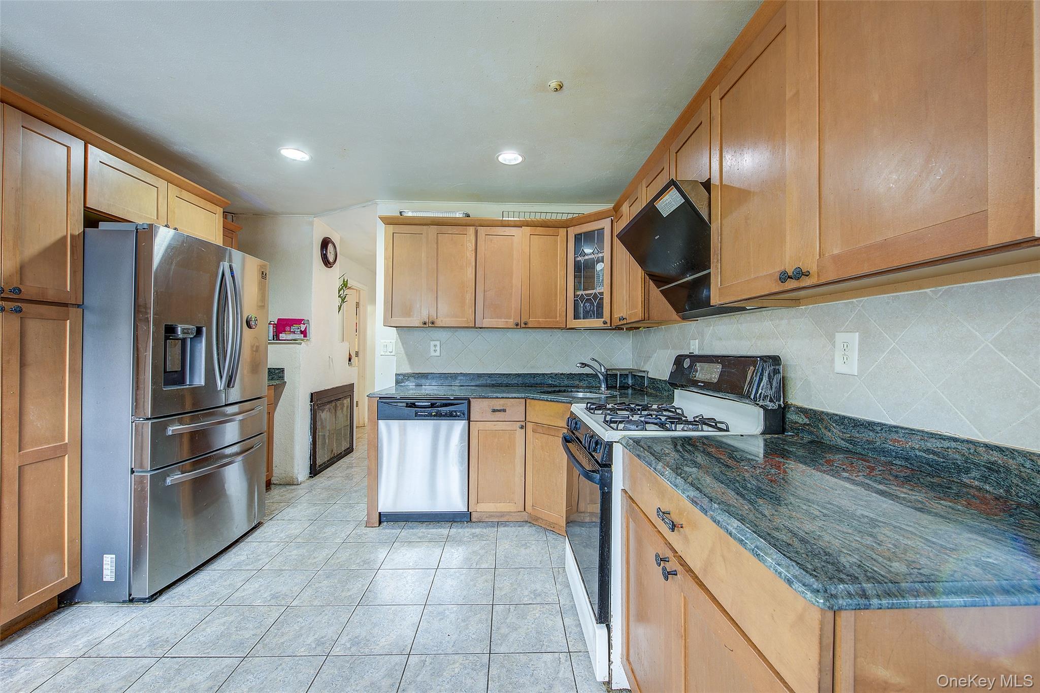 10 Belmont Circle – For Sale photo 13