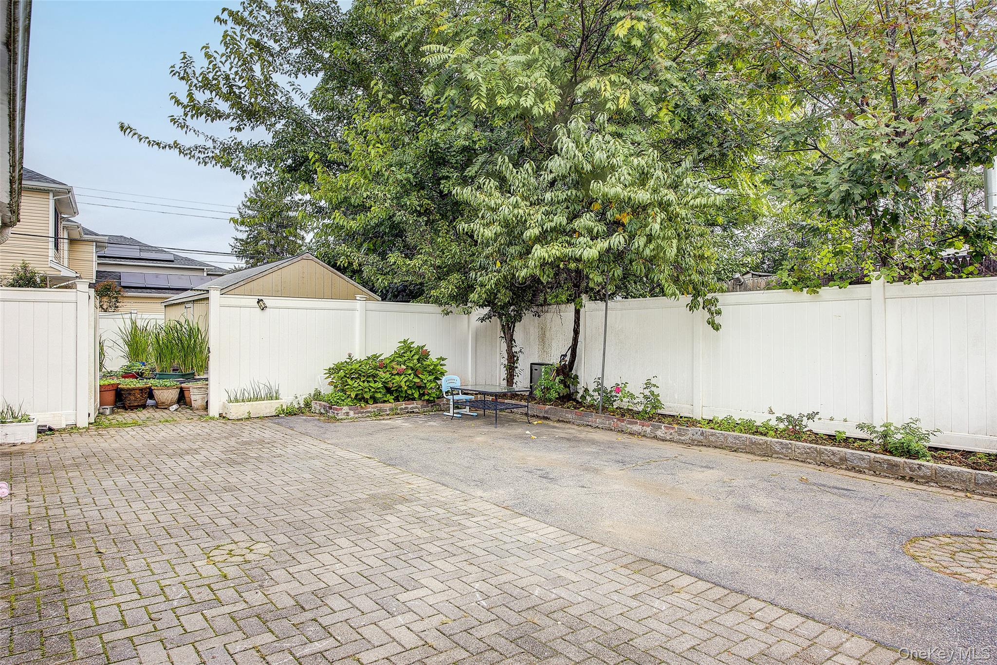 10 Belmont Circle – For Sale photo 3