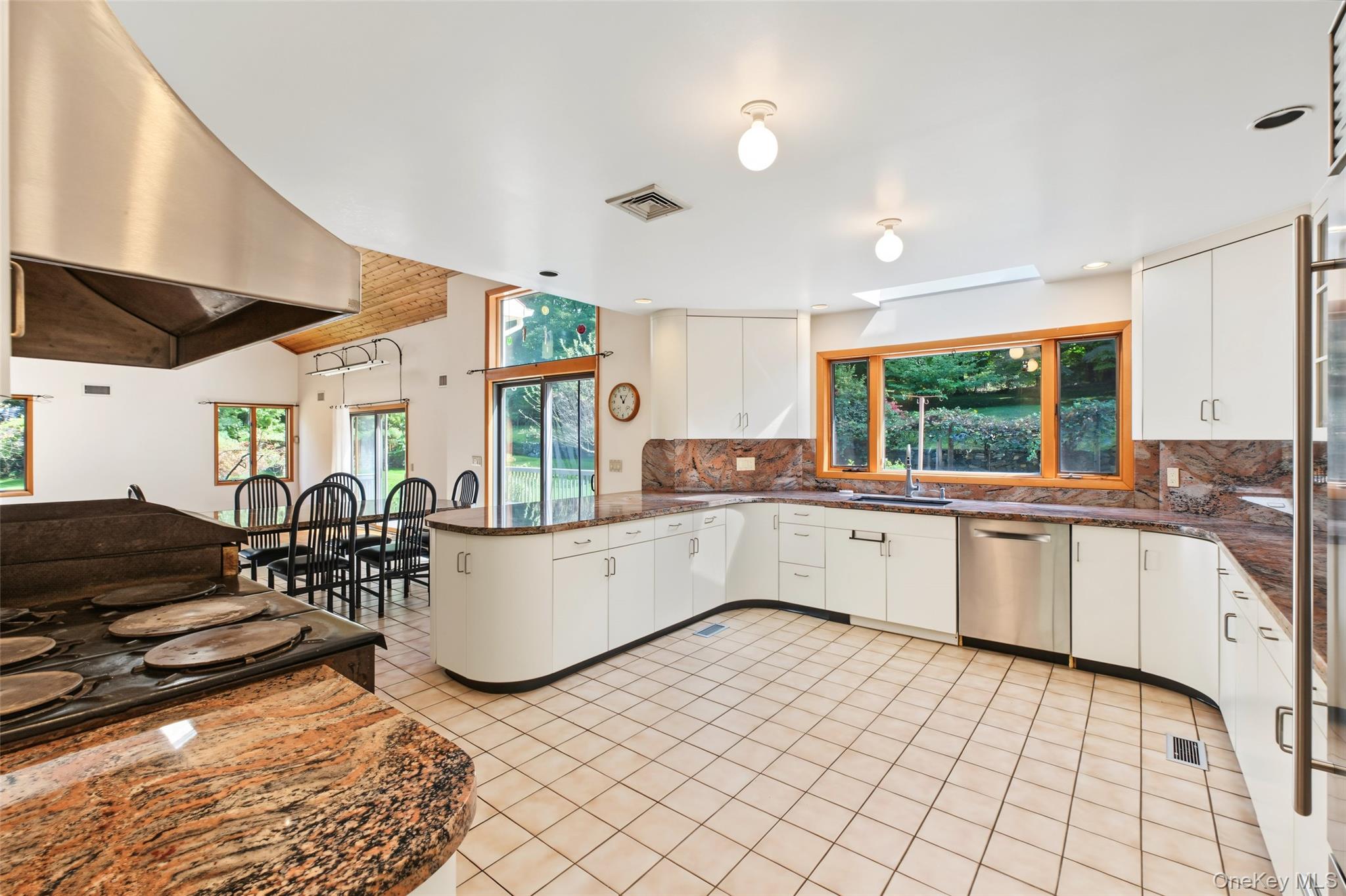 2054 Quaker Ridge Road – For Sale photo 8