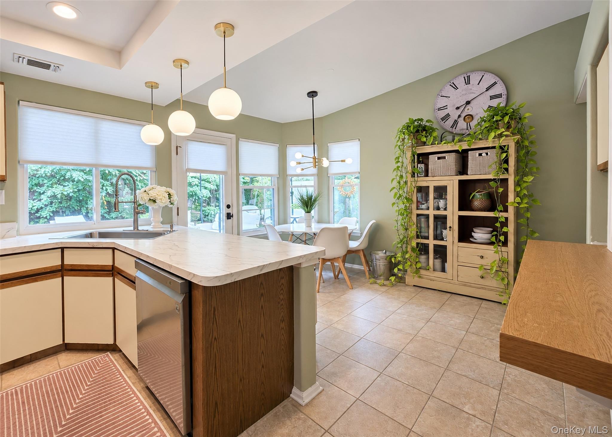 4 Orient Court – For Sale photo 9
