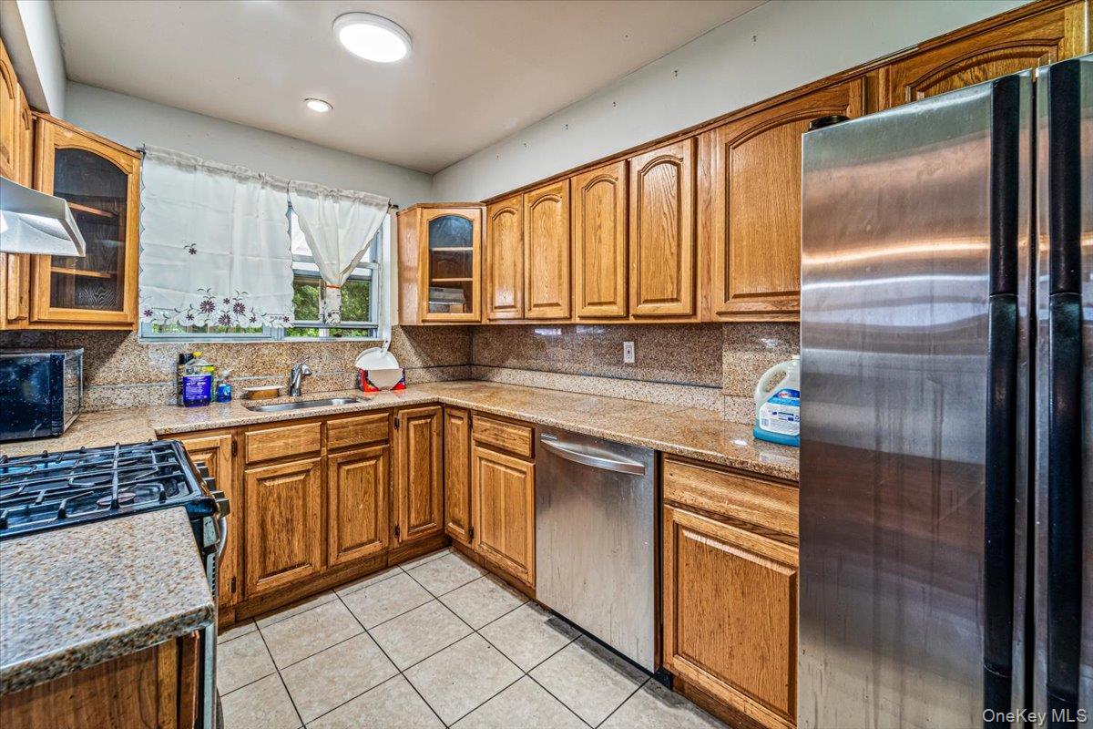 3118 Eastchester Road – For Sale photo 8