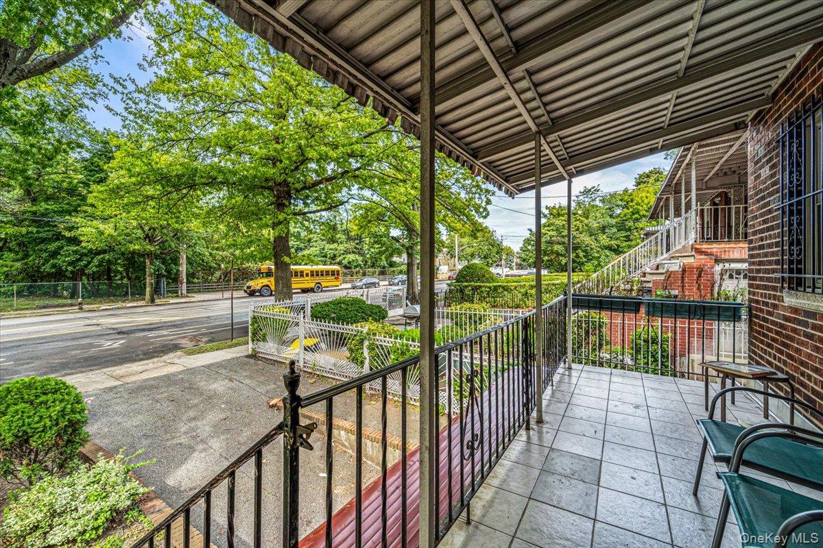 3118 Eastchester Road – For Sale photo 2