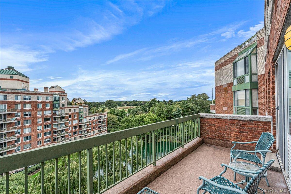 100 Hilton Avenue, Unit 806 photo 20