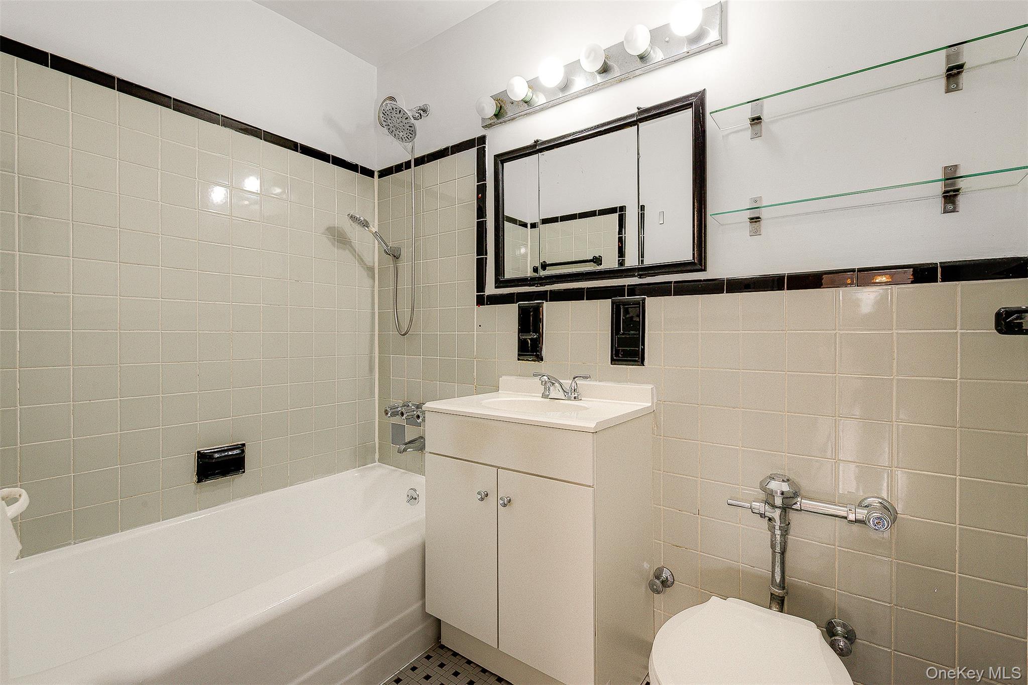 94-30 60th Avenue, Unit 1/H photo 23