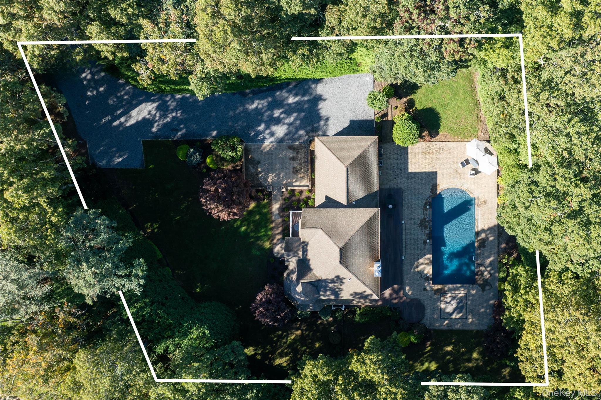 11 Country Estates Road – For Sale photo 4