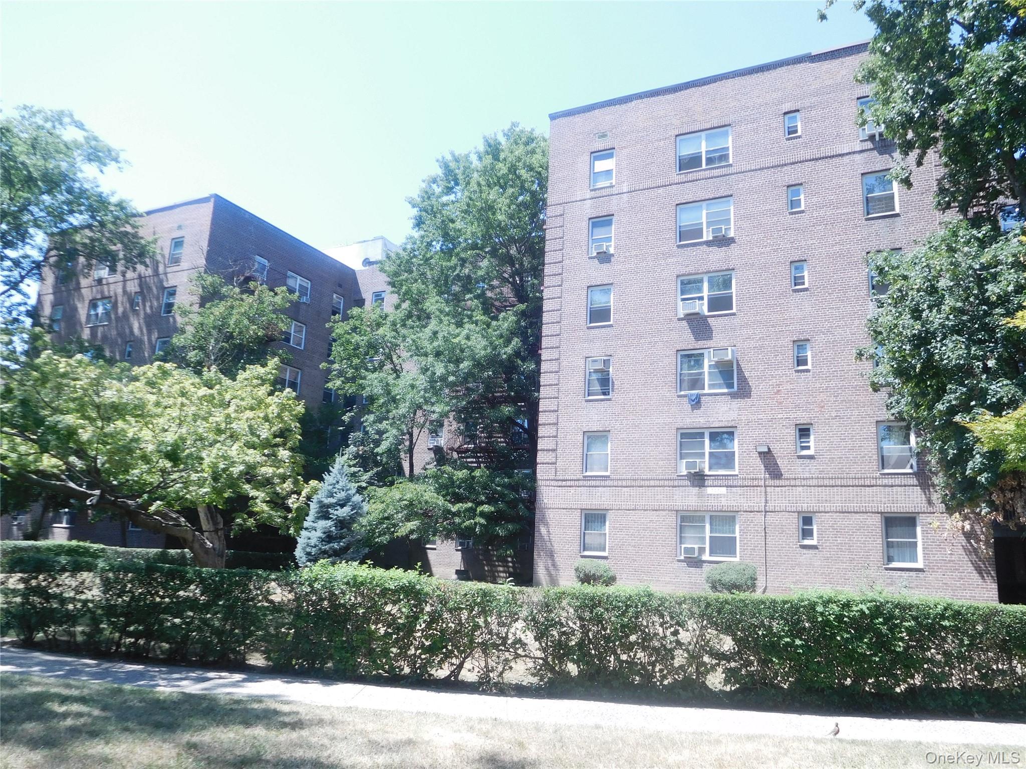 147-35 38th Ave, Unit B44 photo 2