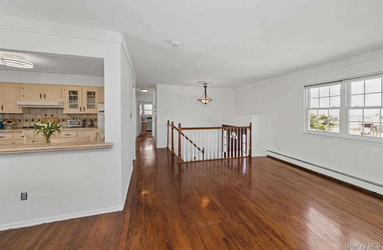 54 Acapulco Street – For Sale photo 12