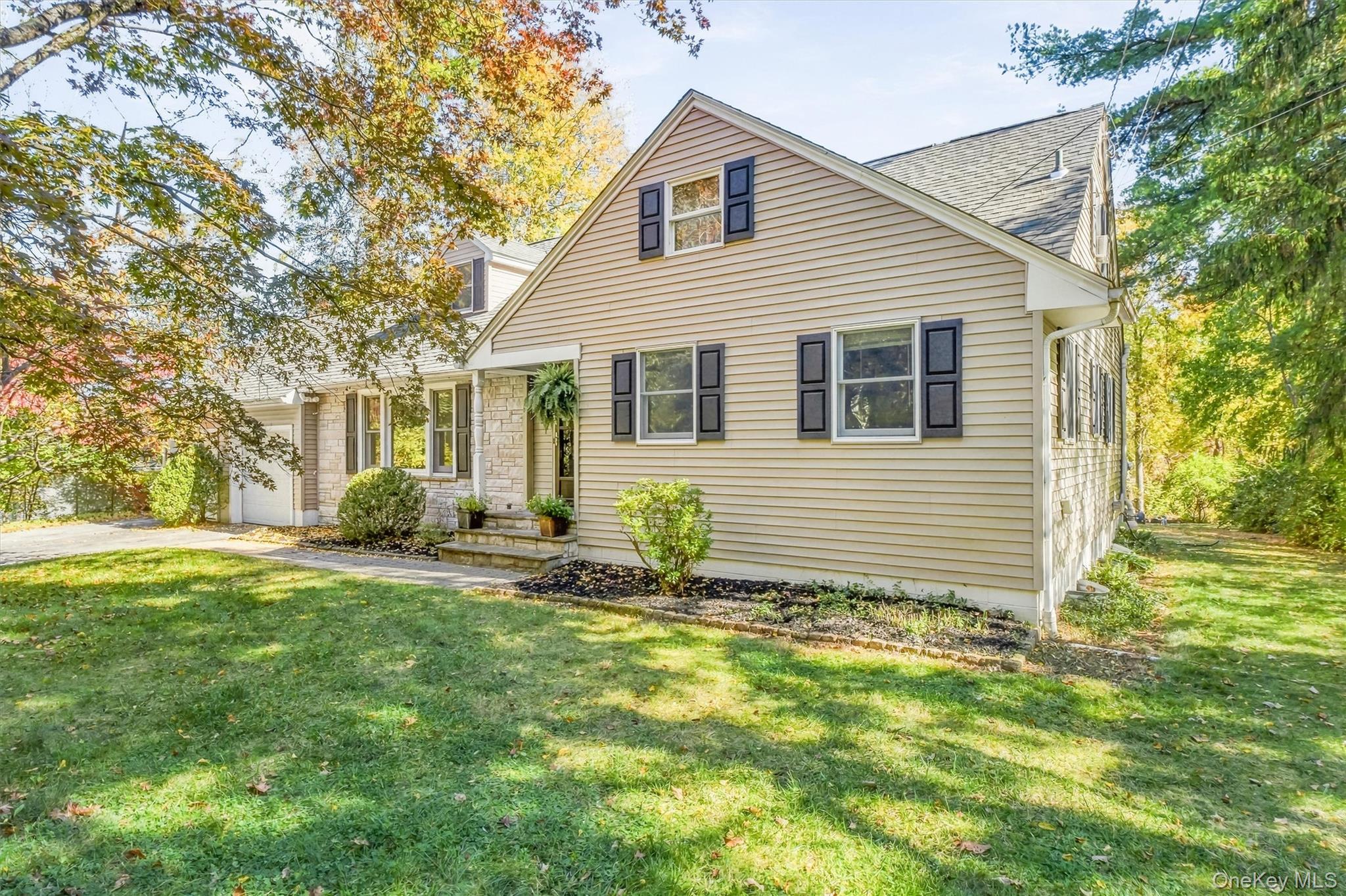 4 Deer Run Road – For Sale photo 11