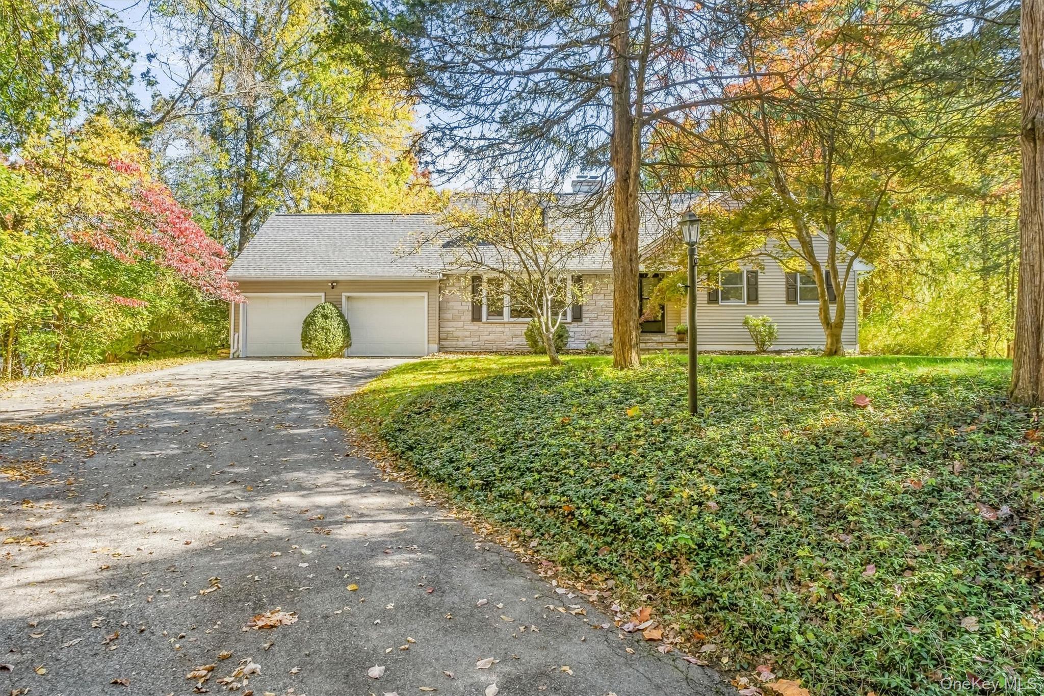 4 Deer Run Road – For Sale photo 6