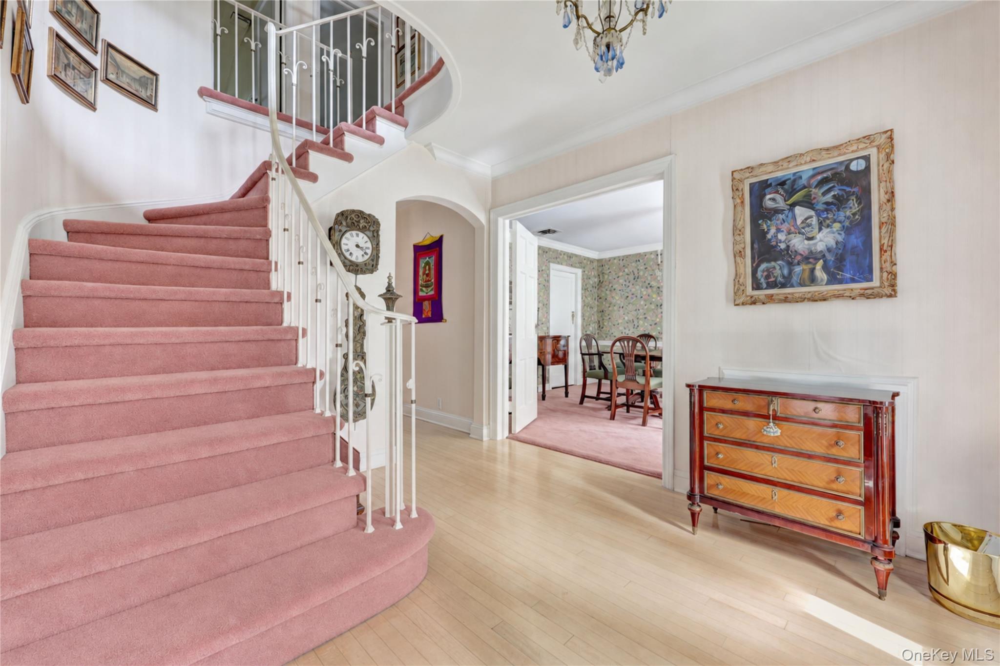 178 Schenck Circle N – For Sale photo 4