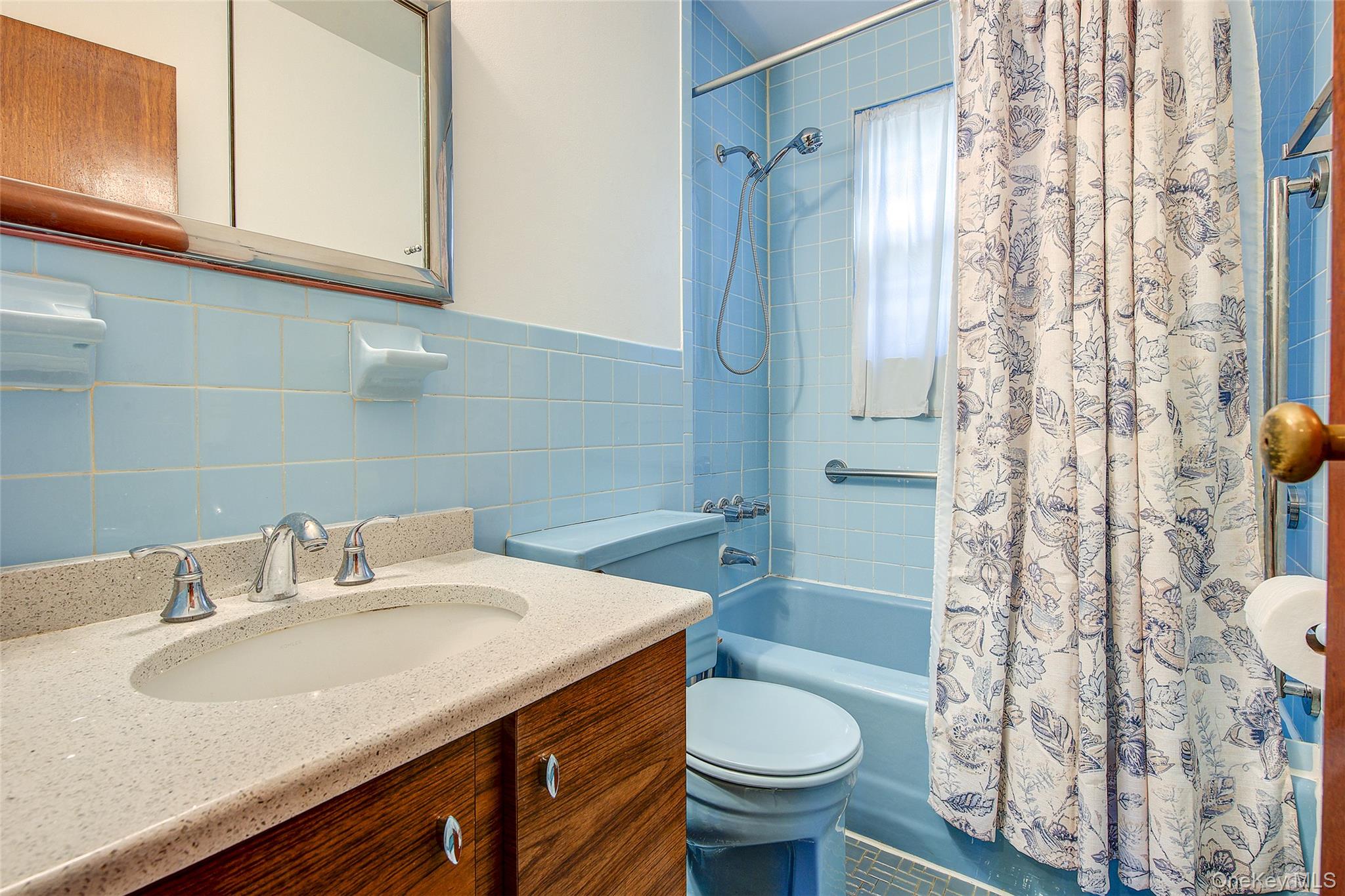 32-26 76th Street – For Sale photo 37