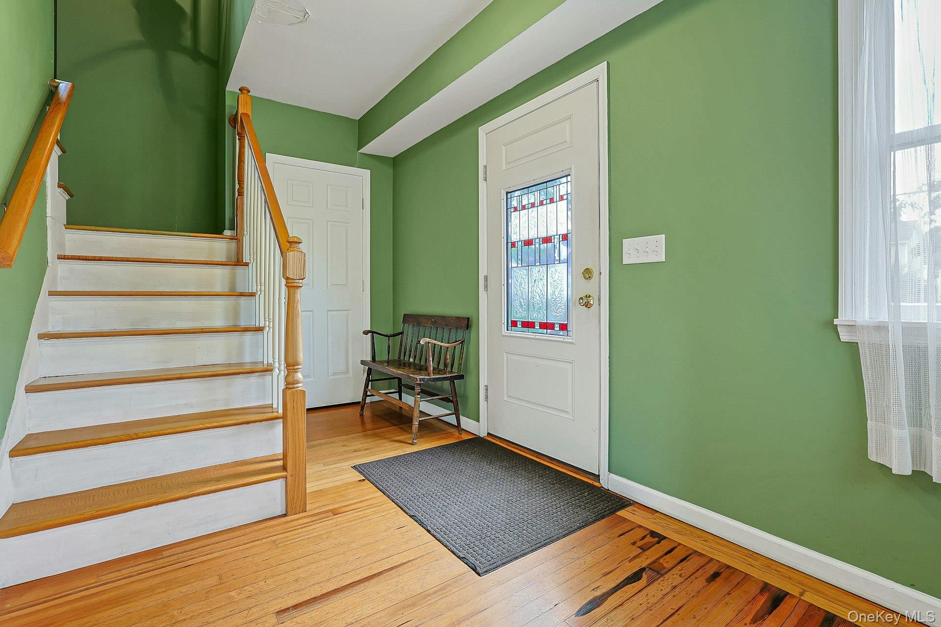 19 Cambridge Street E – For Sale photo 3