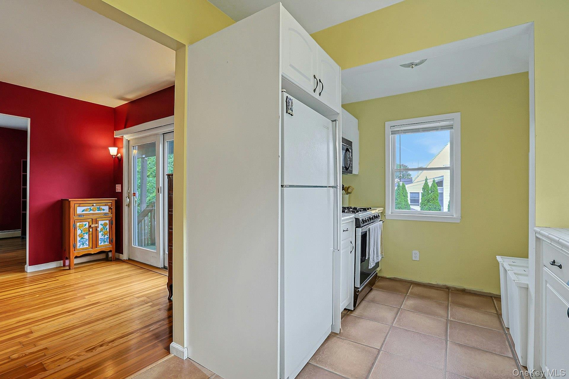 19 Cambridge Street E – For Sale photo 14