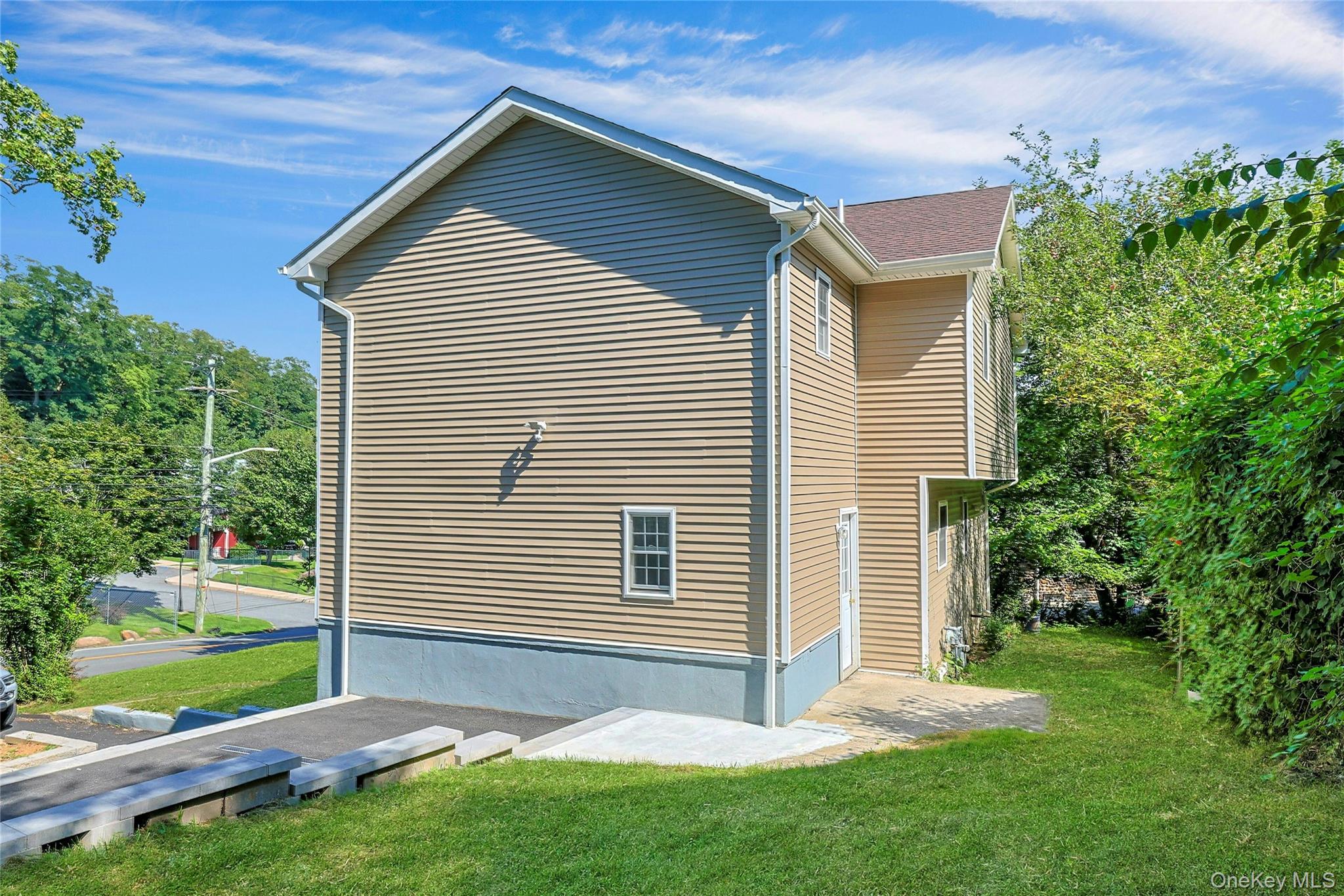 15 Waldron Avenue – For Sale photo 43