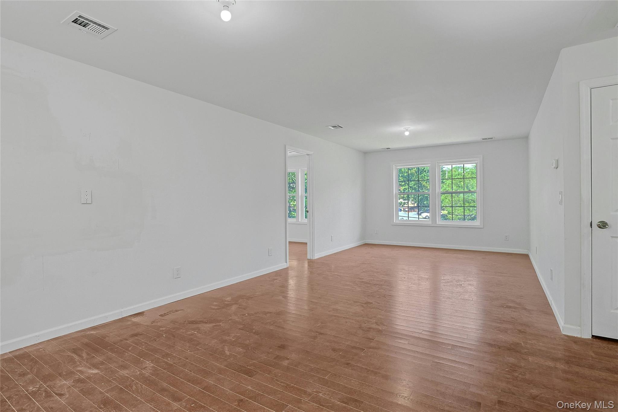 15 Waldron Avenue – For Sale photo 29