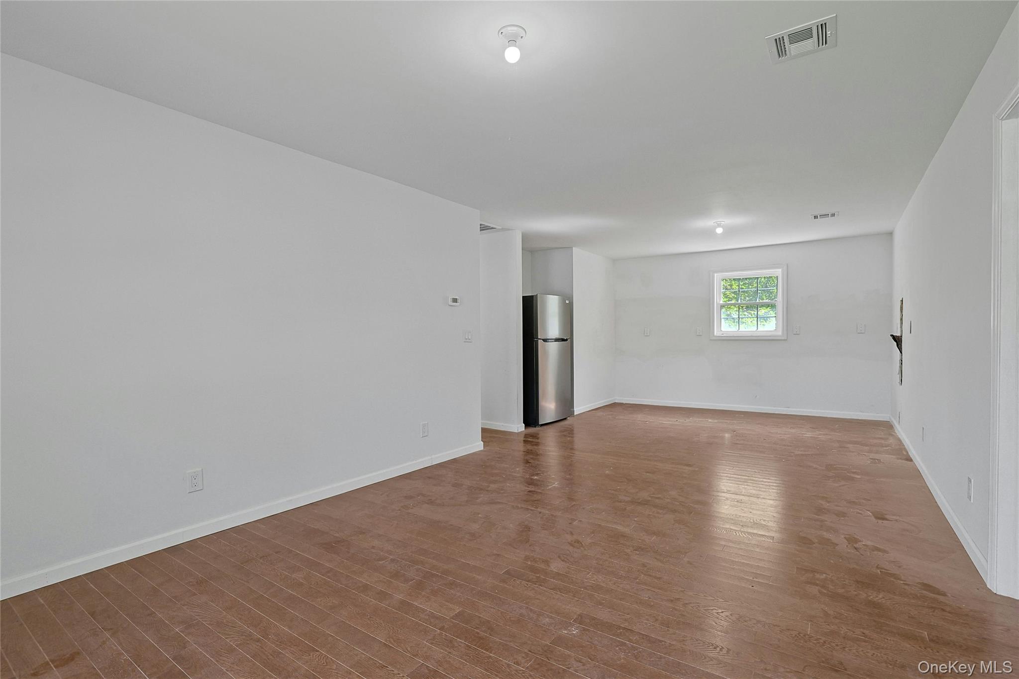 15 Waldron Avenue – For Sale photo 27