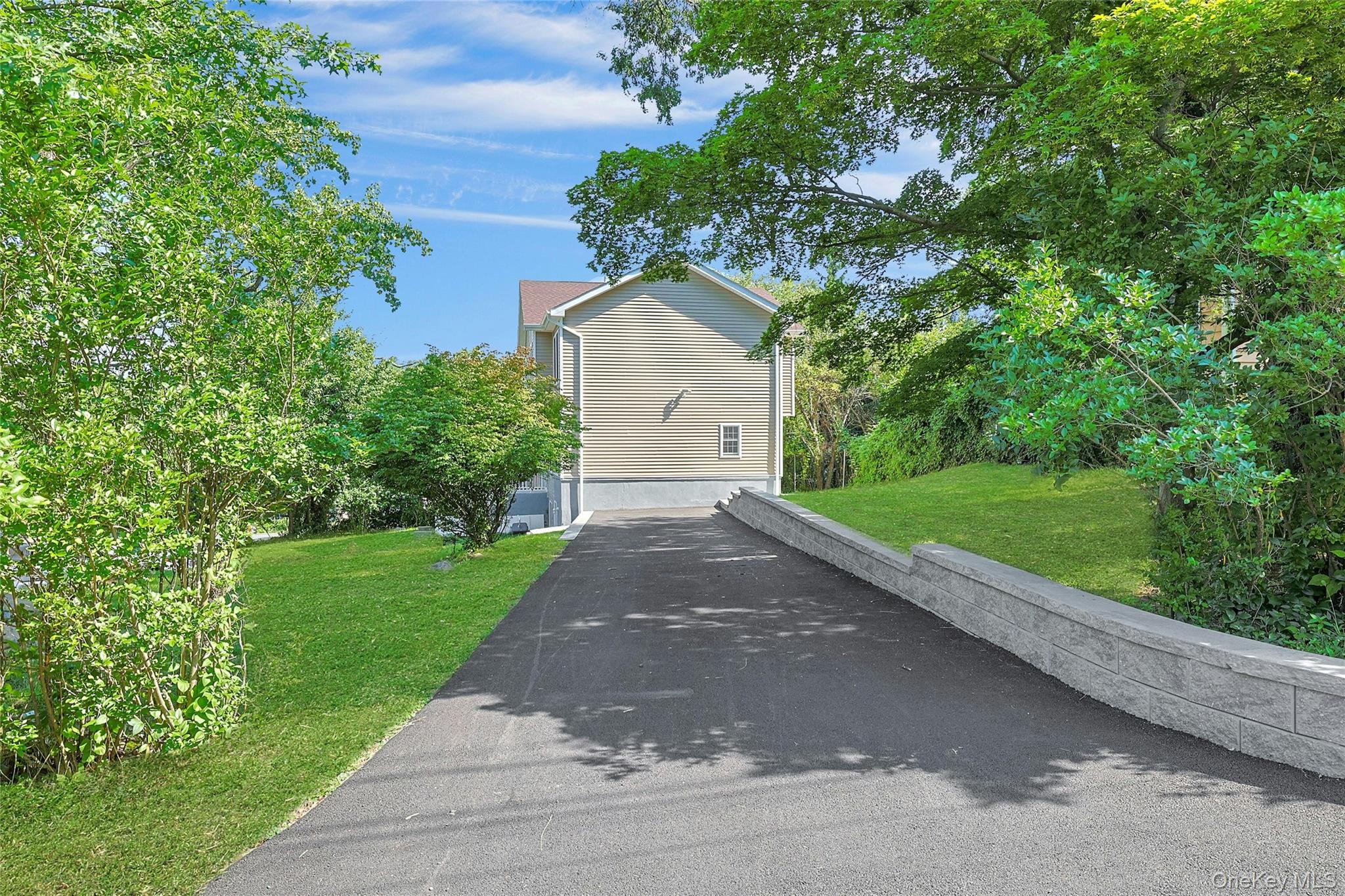15 Waldron Avenue – For Sale photo 4