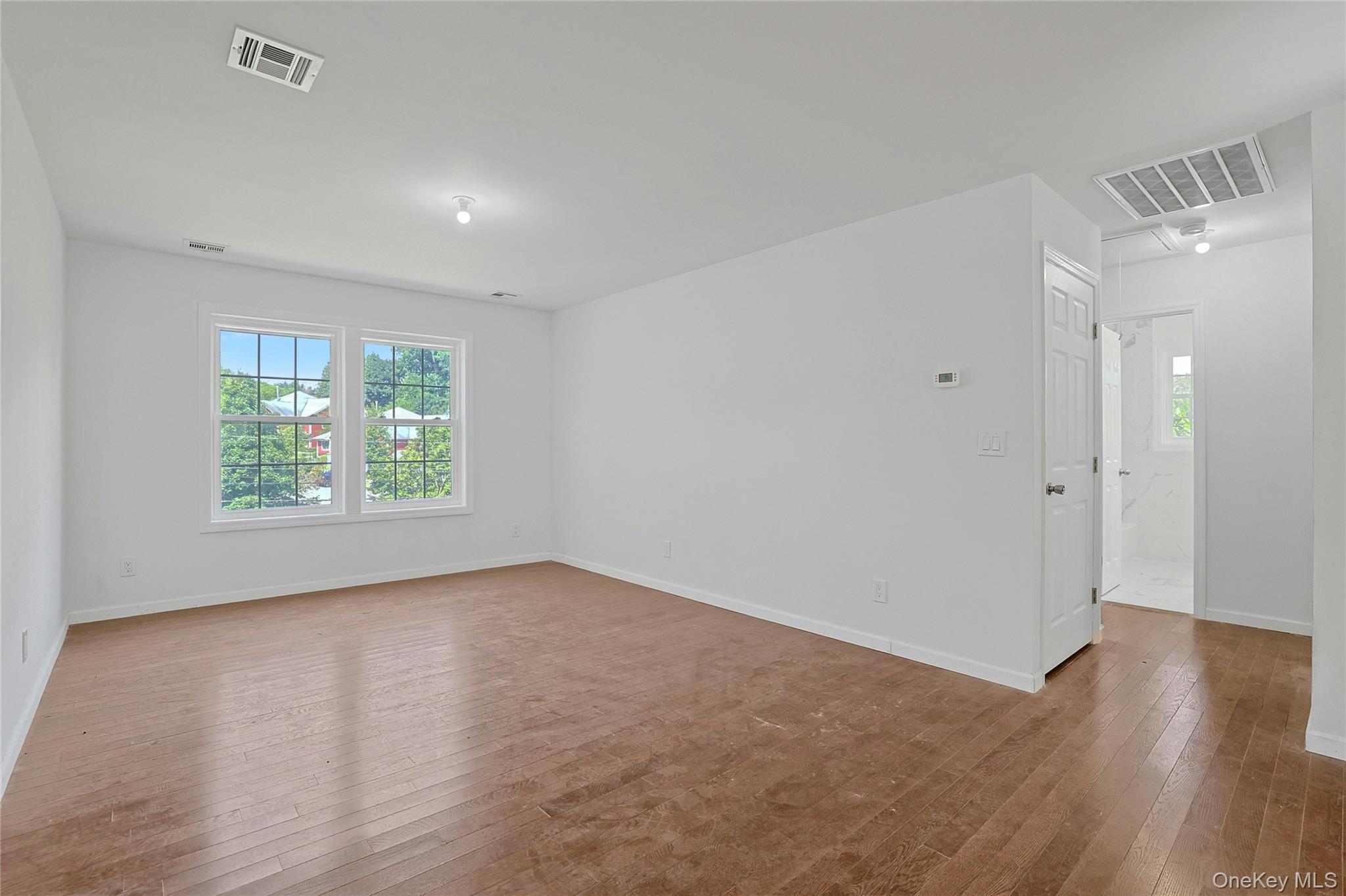 15 Waldron Avenue – For Sale photo 7