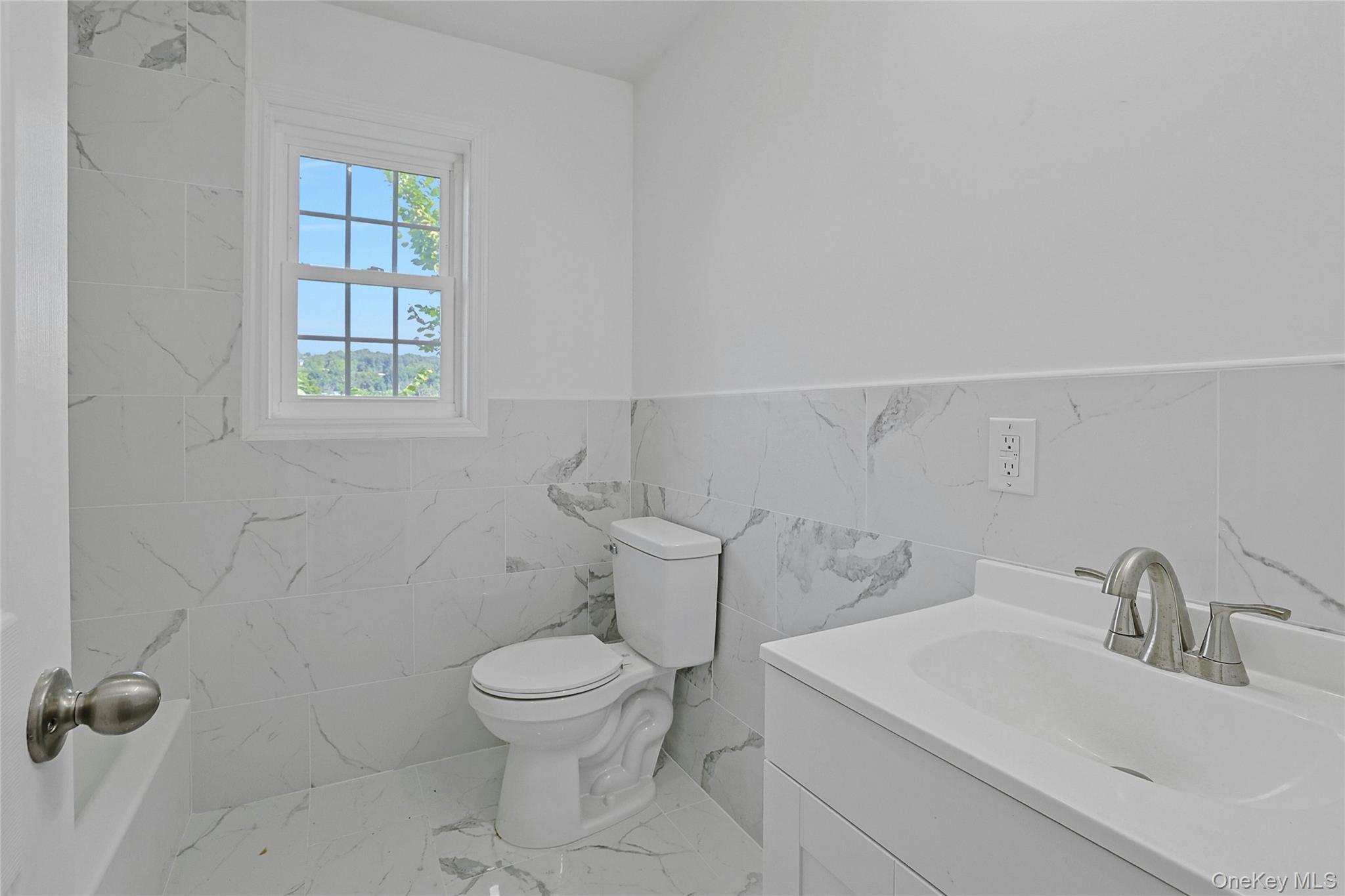 15 Waldron Avenue – For Sale photo 32