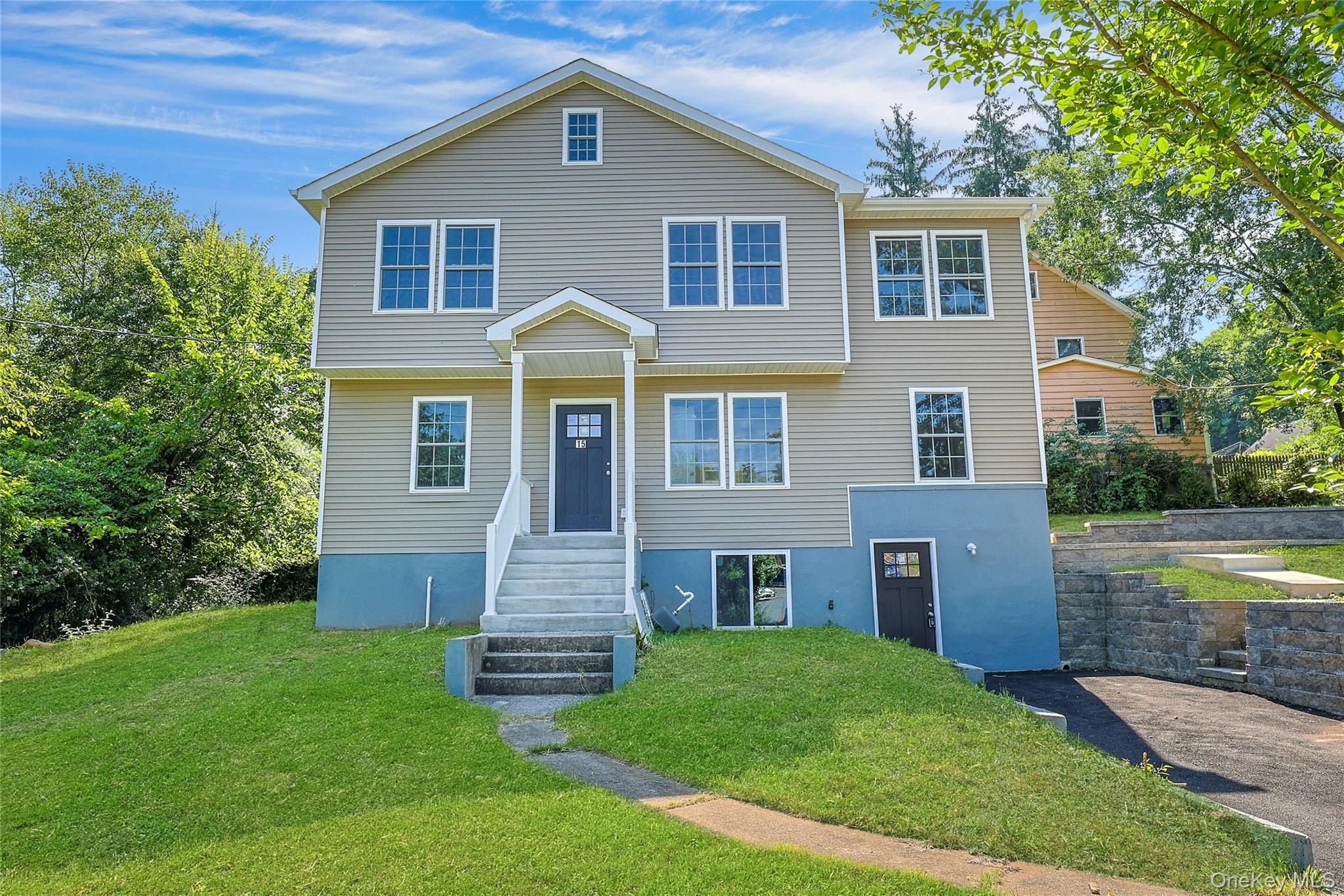 15 Waldron Avenue – For Sale photo 2