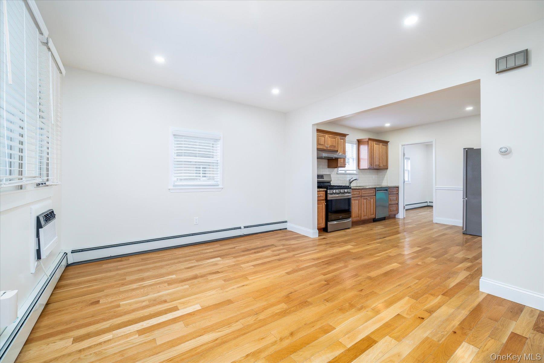 25 Nicholas Avenue – For Rent photo 4