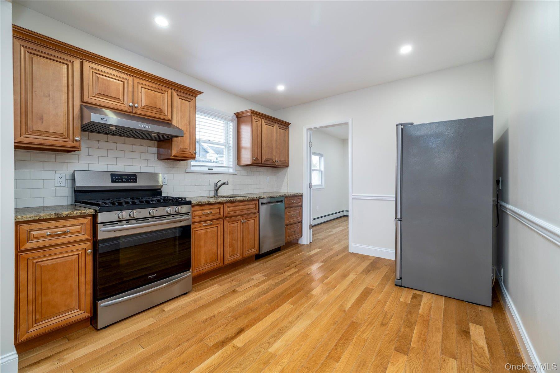 25 Nicholas Avenue – For Rent photo 6