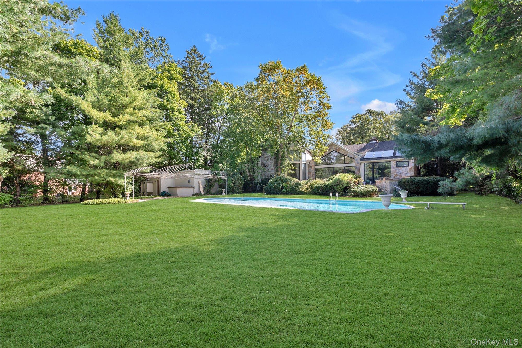 4 Broadlawn Avenue – For Sale photo 28