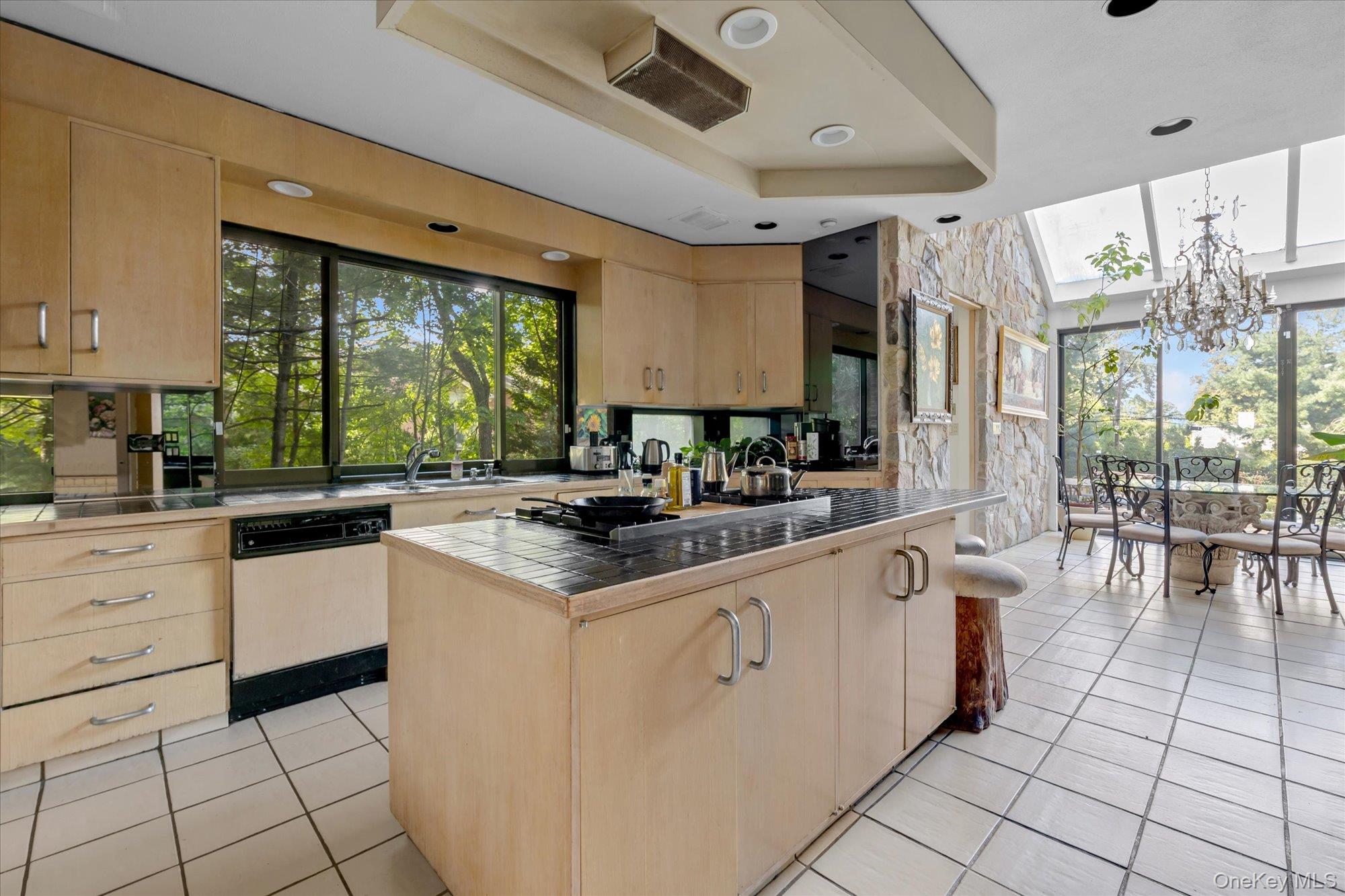 4 Broadlawn Avenue – For Sale photo 10