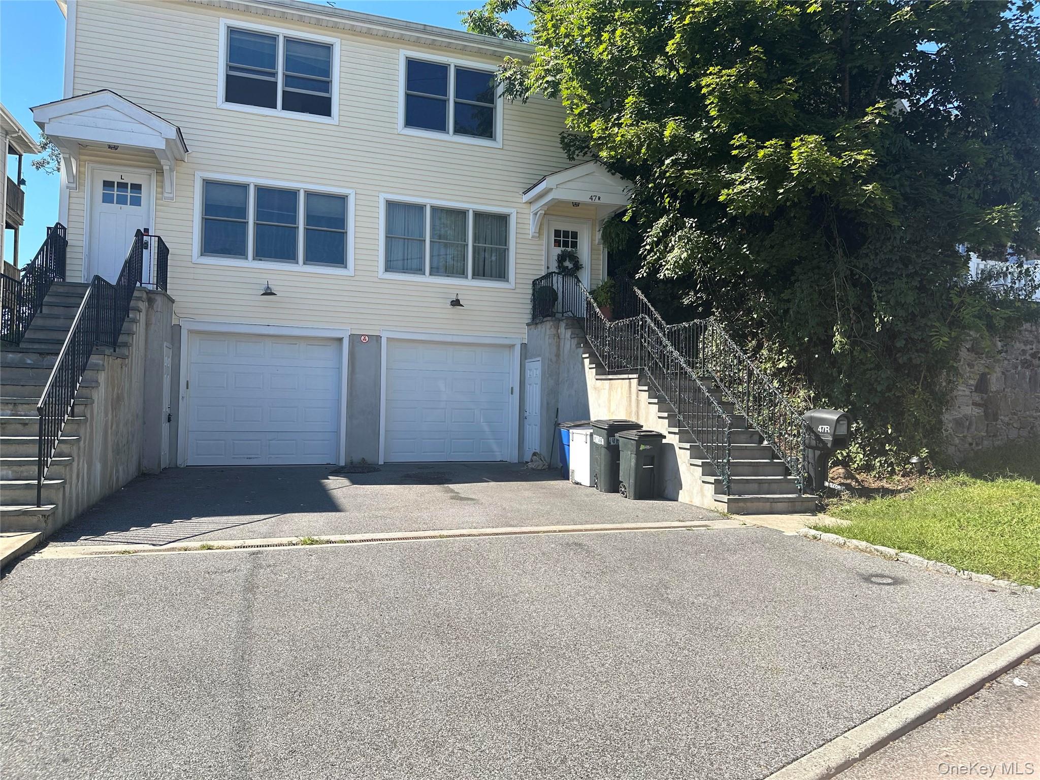 47 Gibson Place, Unit Left Side photo 3