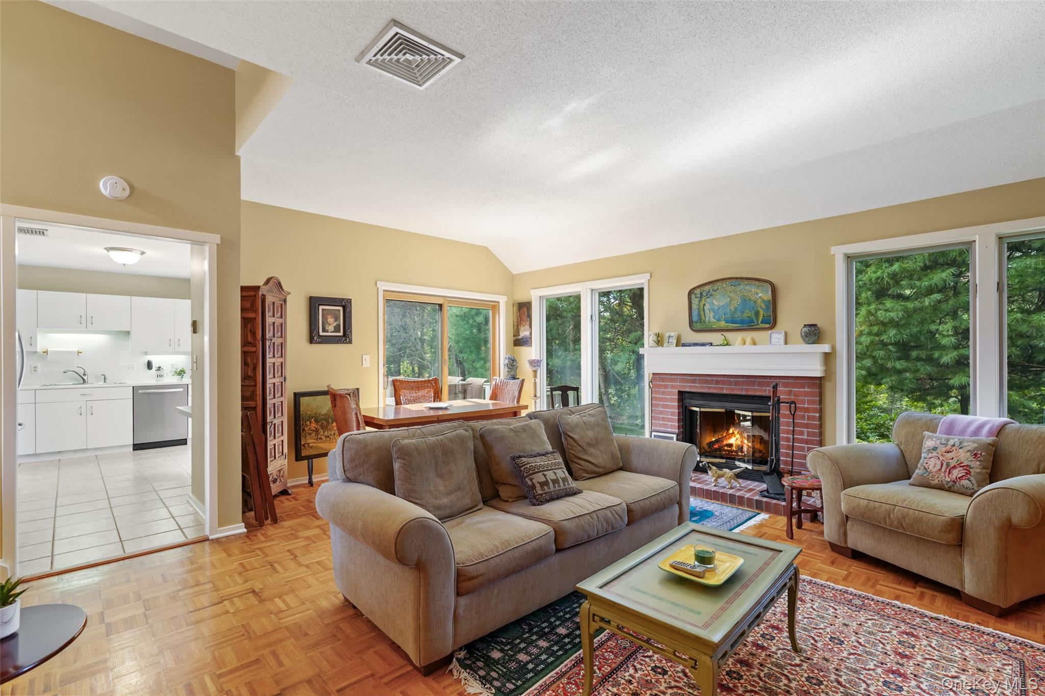 593 Heritage Hills Drive, Unit C photo 6