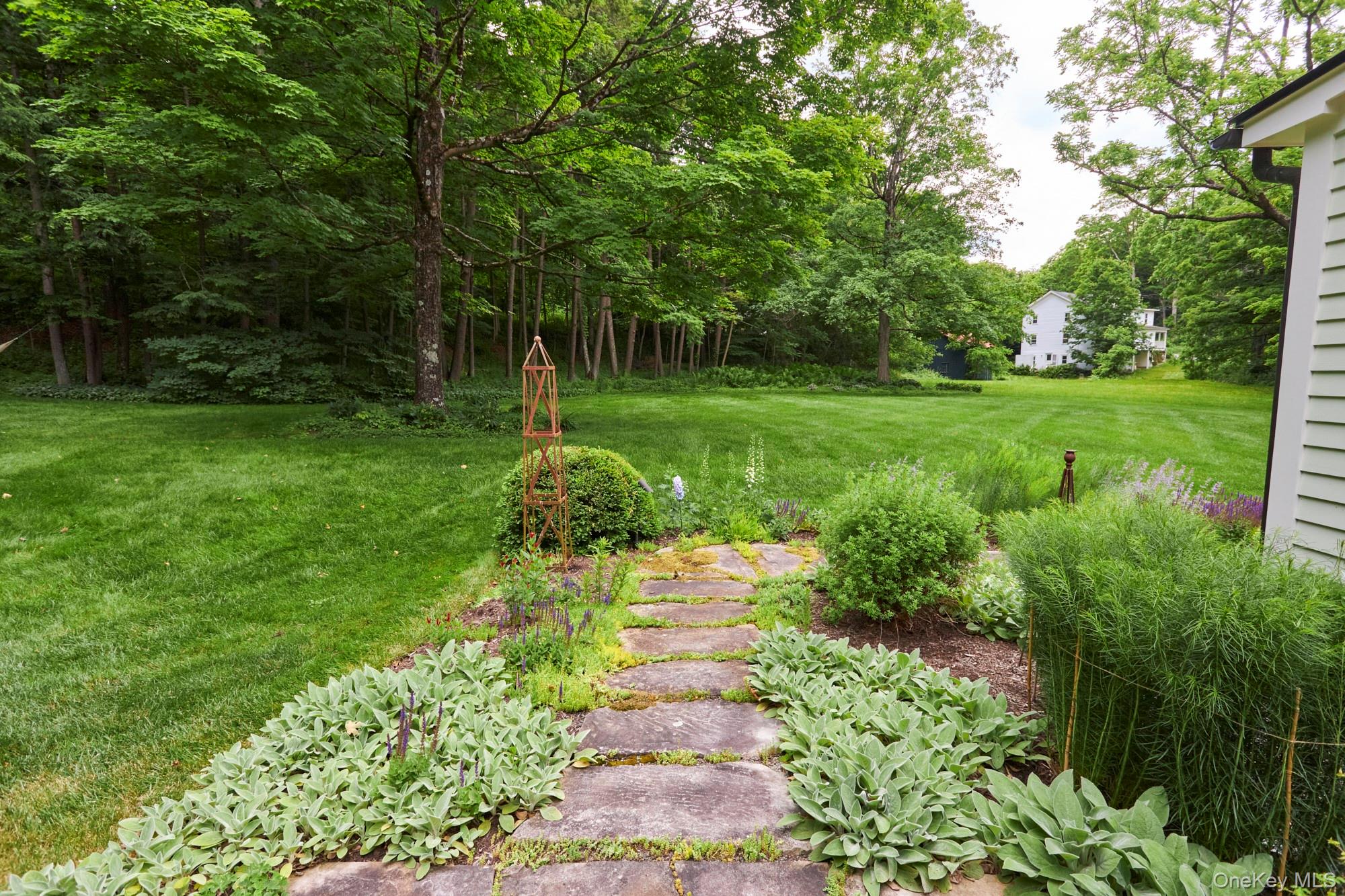1408 Route 83 – For Sale photo 35