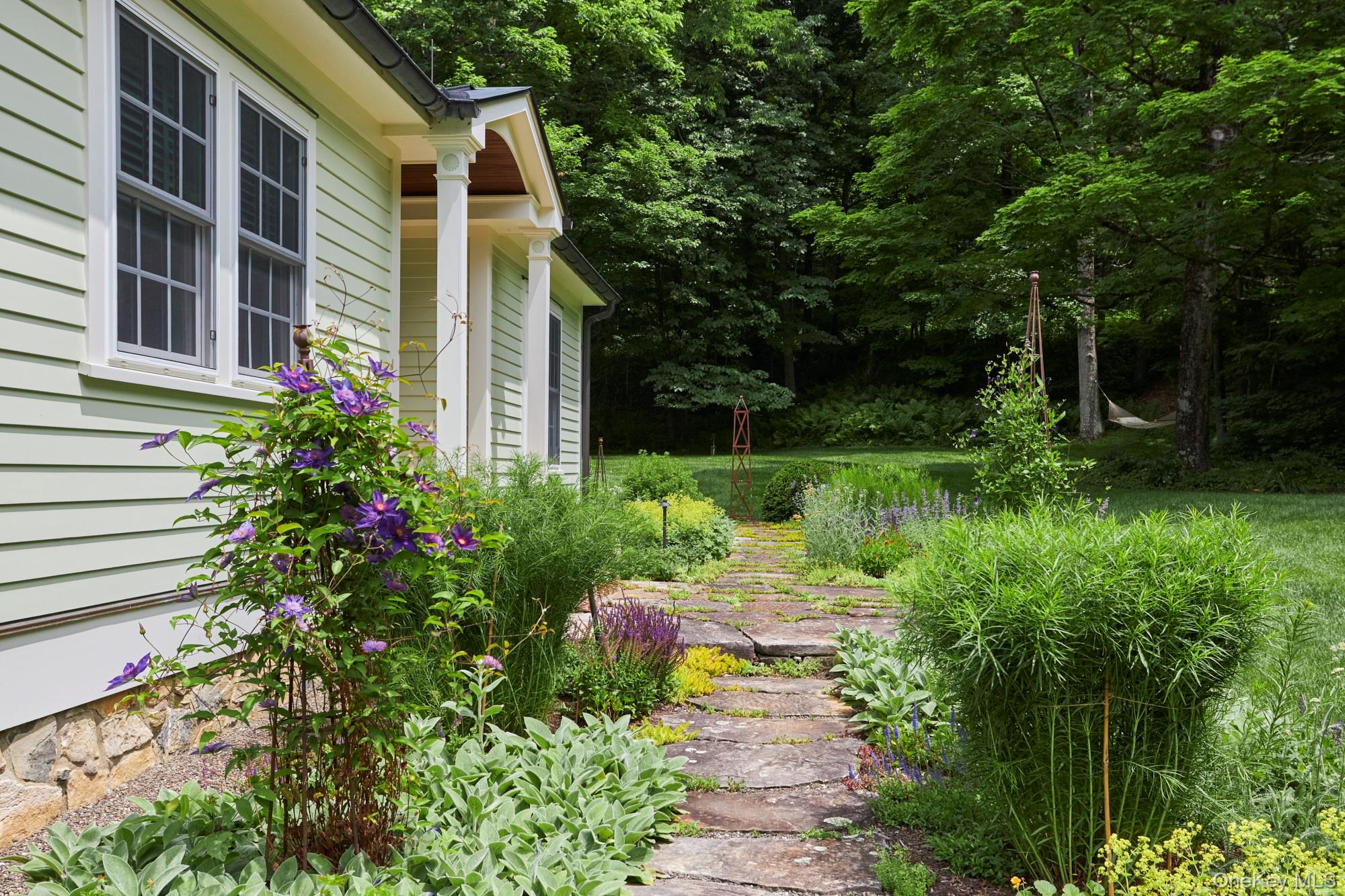 1408 Route 83 – For Sale photo 4