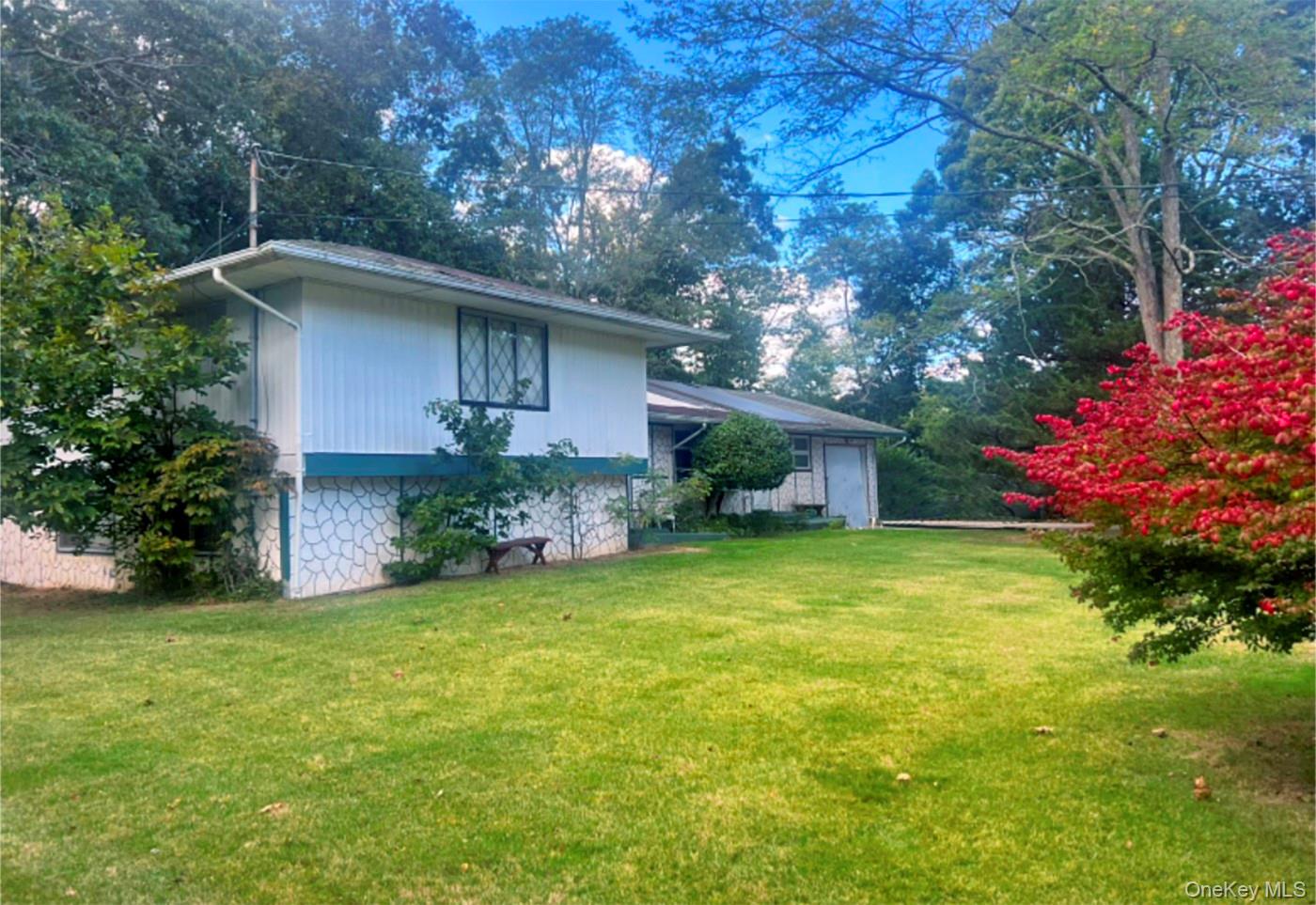 2605 Grand Avenue – For Sale