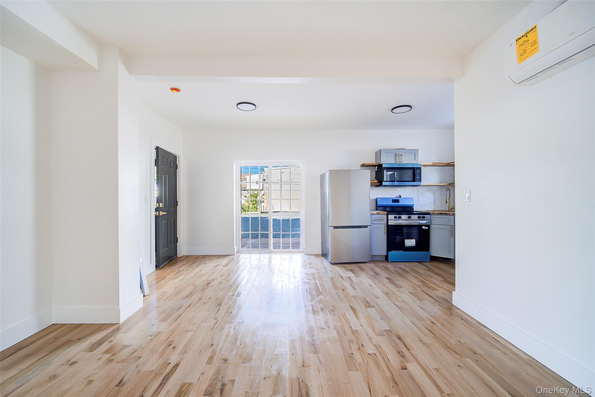 258 State Street, Unit 3 photo 3