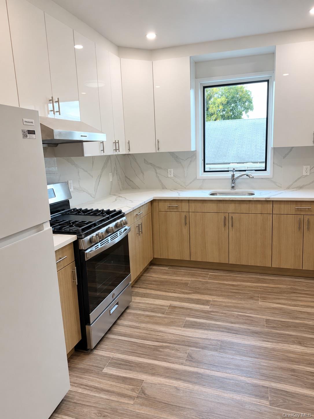 164-16 75th Road, Unit 2nd Floor photo 6